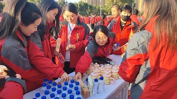 526ce25d43d8f970e5fbd9c15ac8858e_origin(1)