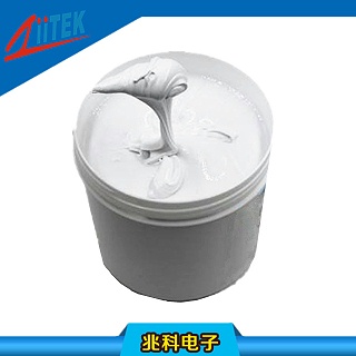 使用高导热硅脂为新能源汽车提速