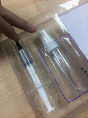 盒装4公克针筒导热膏(TIG780-52)附含清洁及刷印工具组