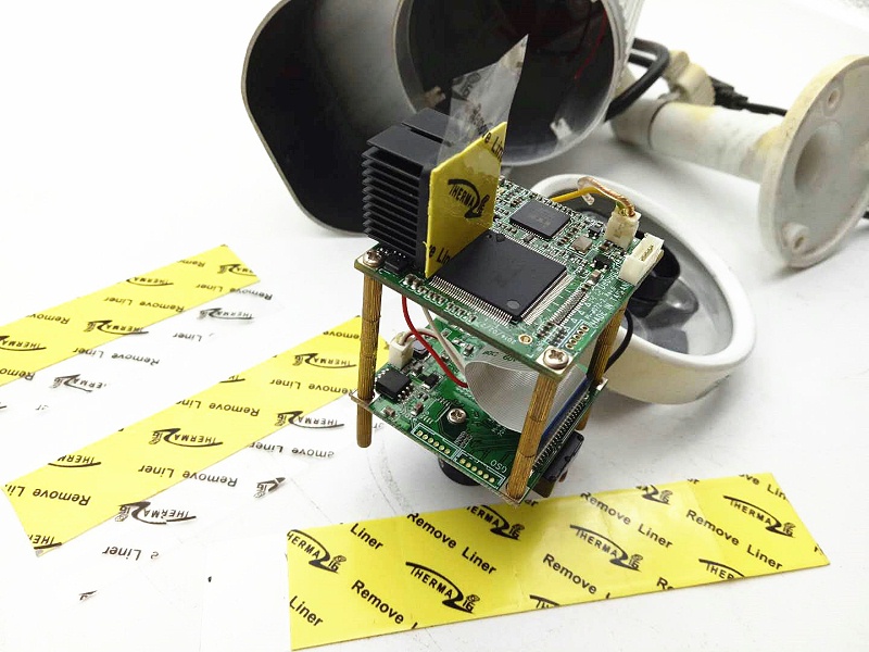 软性导热硅胶片在无线监控摄像头热管理设计中的应用